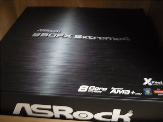 Mein neues schönes ASRock 990FX Extreme4 Board :)
