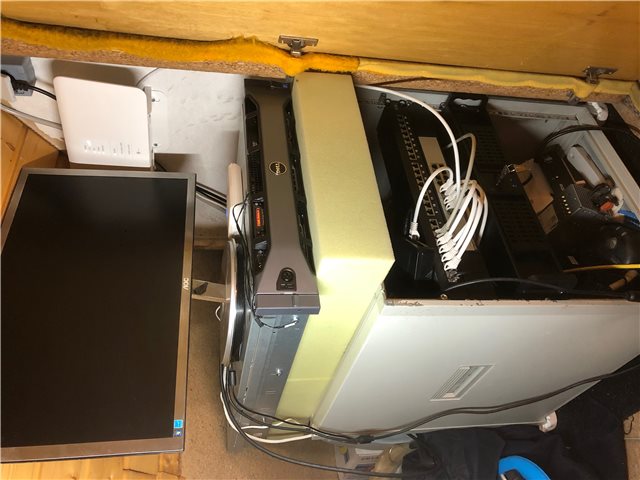 Der komplette Netzwerkschrank
