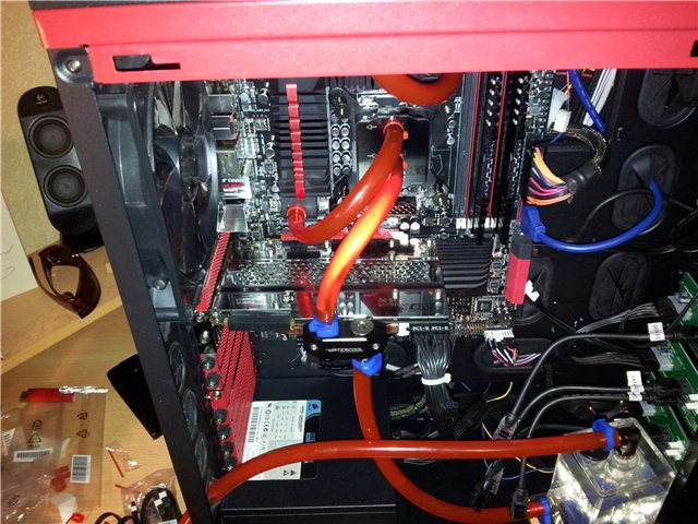 so alles klappt,delock,runde sata-kabel anschliessen und dann funktionstest.und es klappte beim ersten versuch,mann bin ich gut^^
